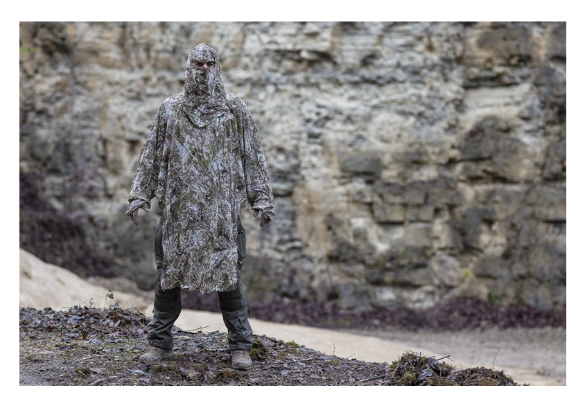 Ghosthood Compact-Poncho