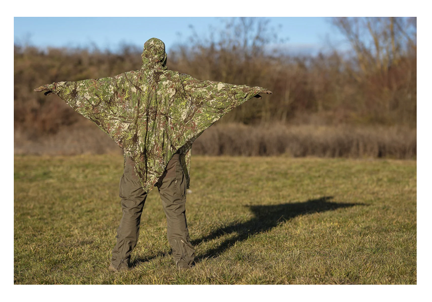 Ghosthood Compact-Poncho