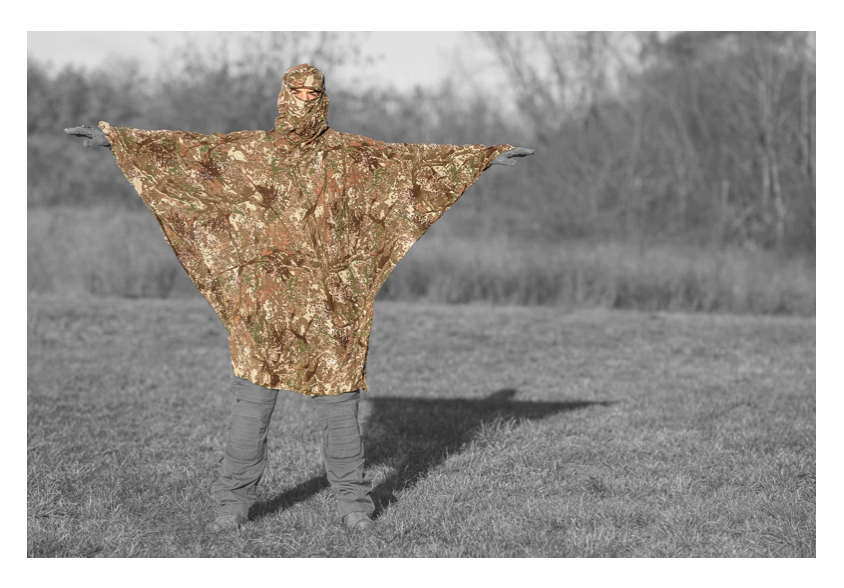 Ghosthood Compact-Poncho