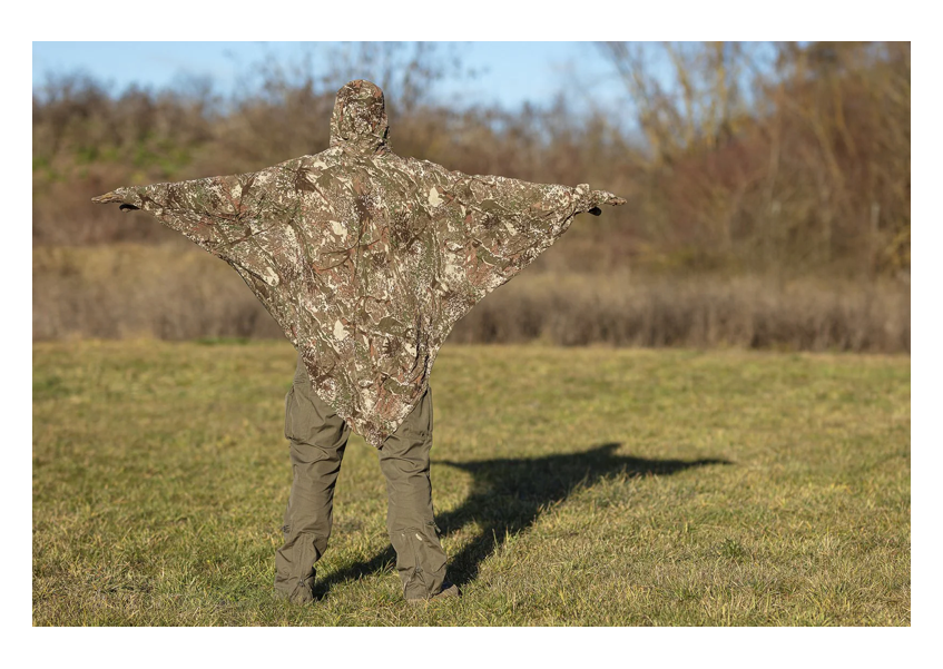 Ghosthood Compact-Poncho