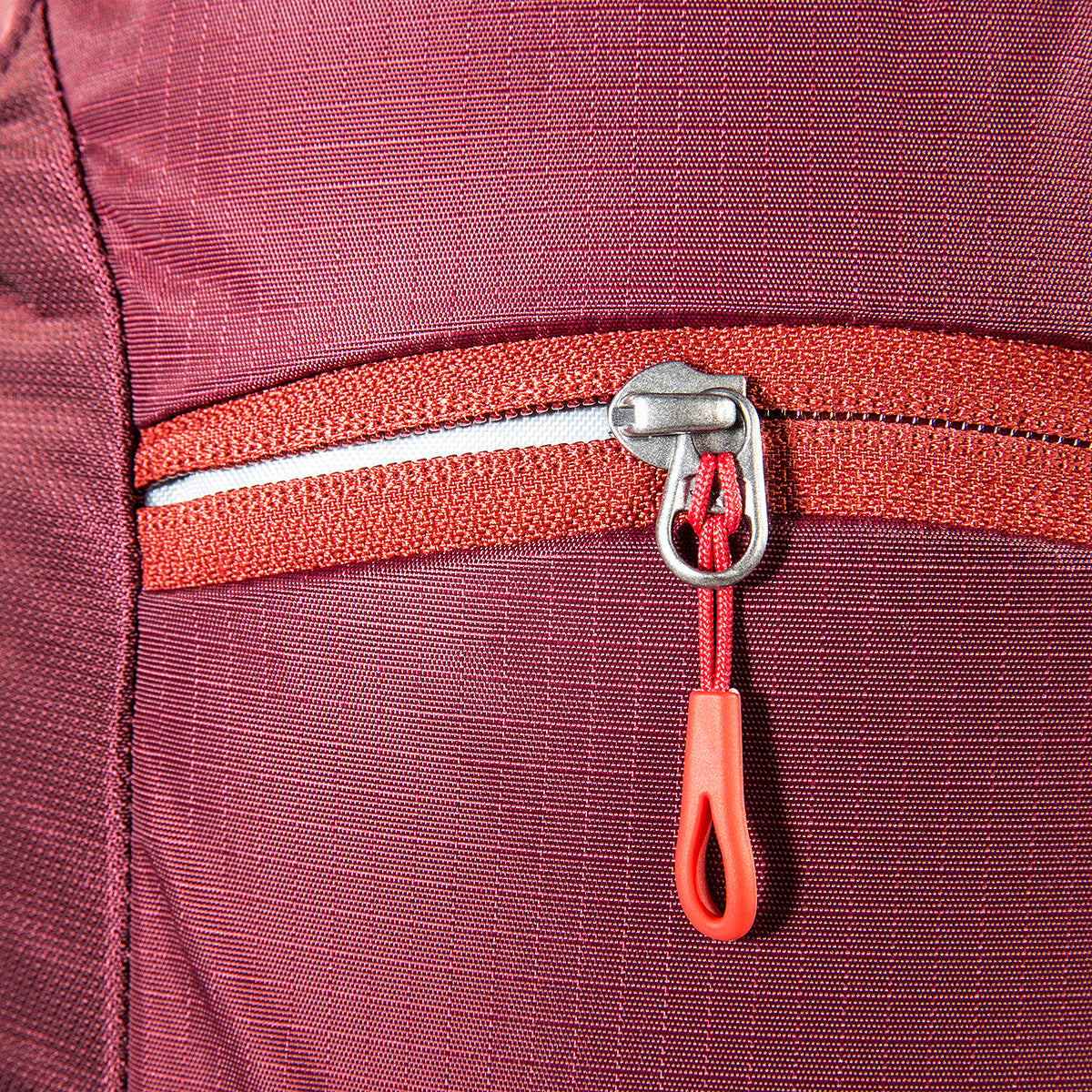 TATONKA® DAYPACK City Trail 16 Liter, red